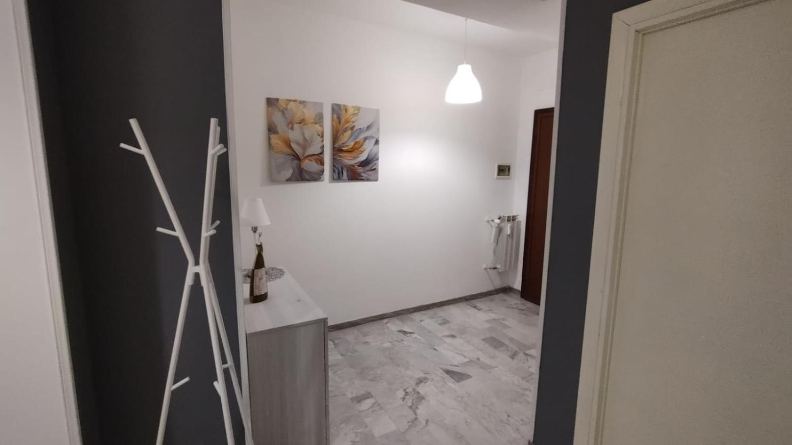 Voila By Gabrisa - Near Metro Line A